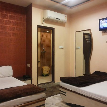 Hotel Lovely Ajmer Buitenkant foto