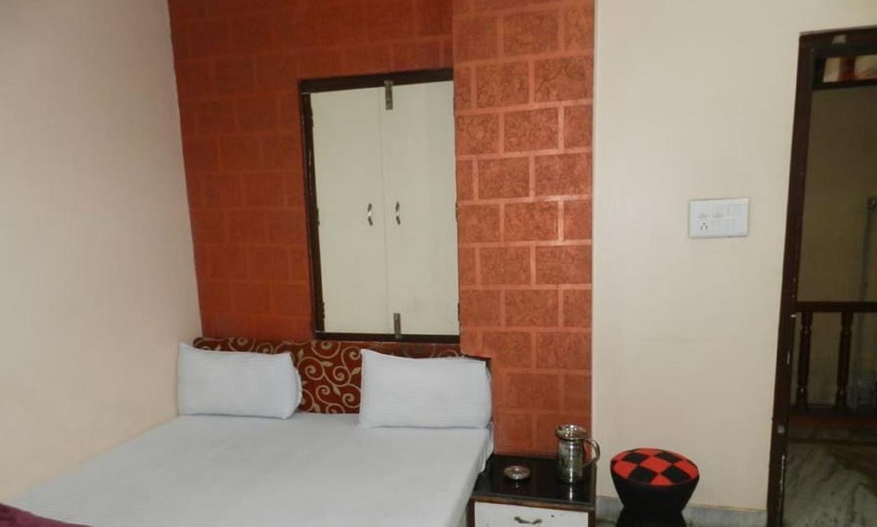 Hotel Lovely Ajmer Buitenkant foto