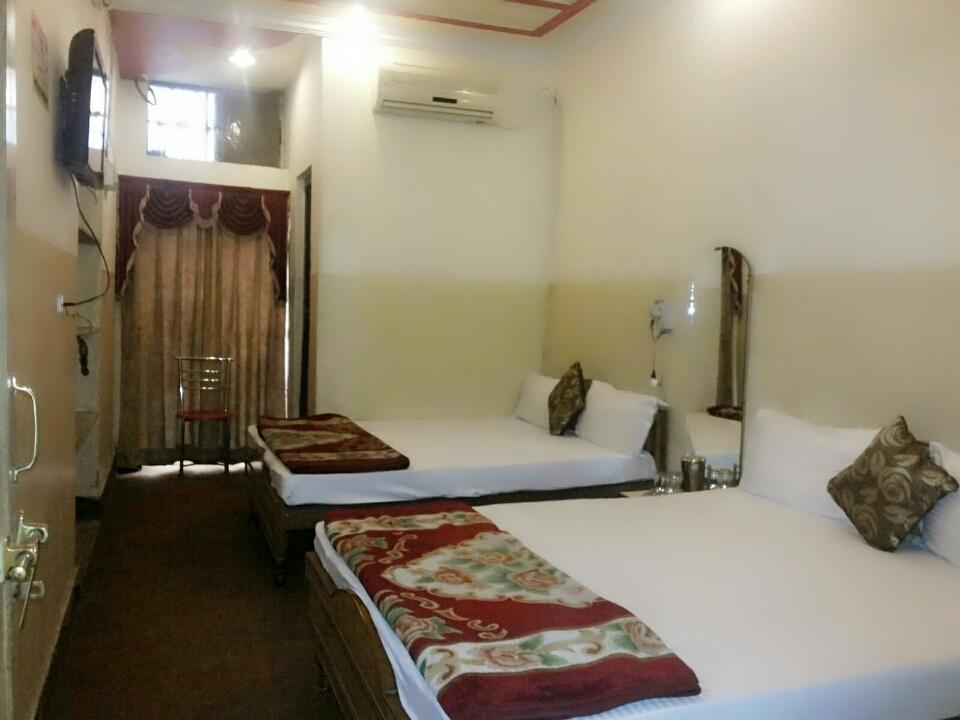 Hotel Lovely Ajmer Buitenkant foto